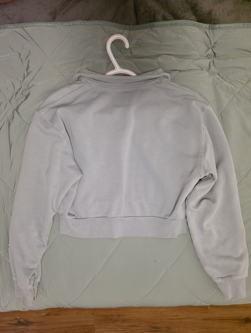 TNA Fleece Cropped 1/4 Zip Sweatshirt | Size Small - Picture 3 of 9